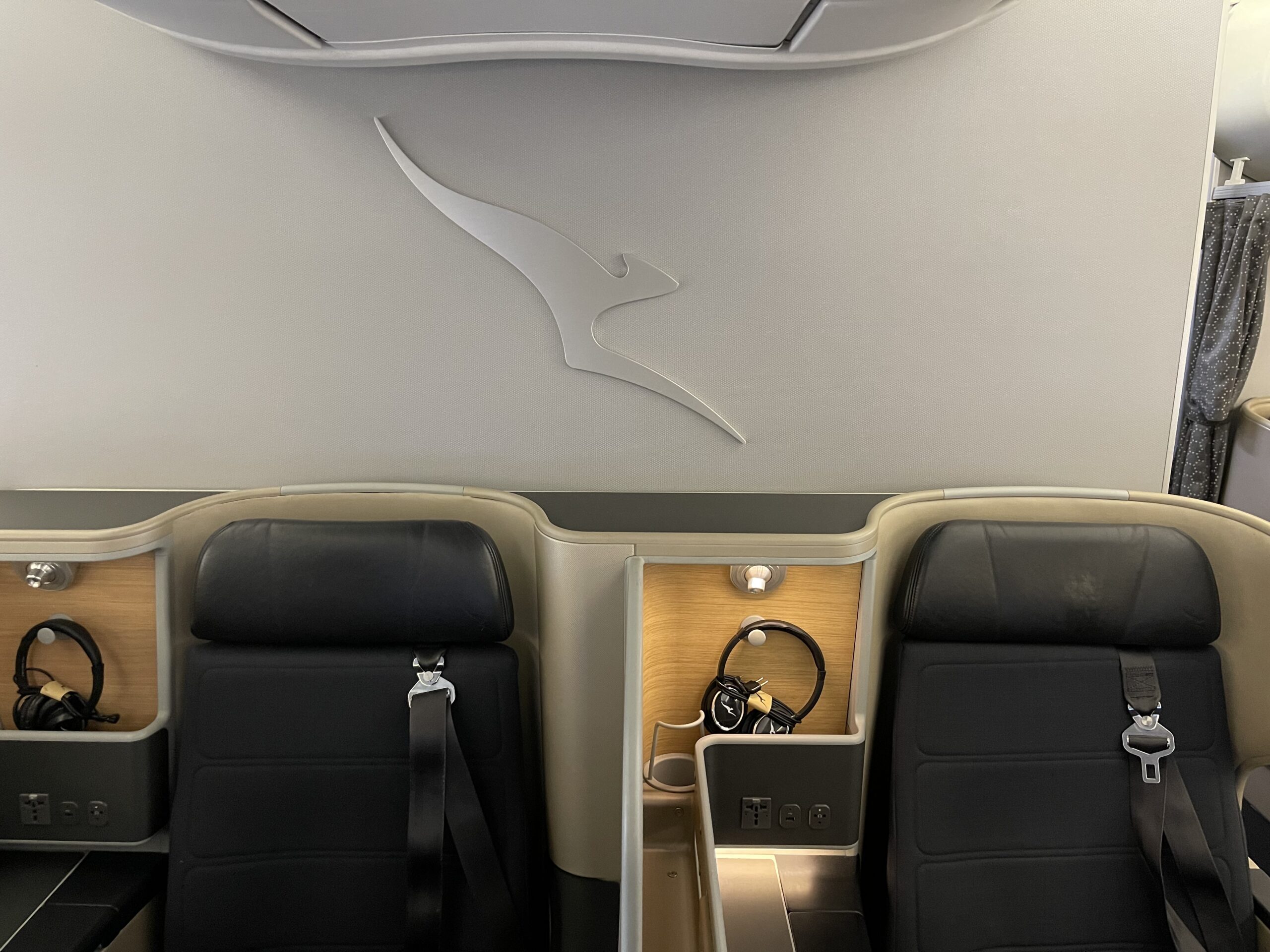 Review Qantas A330 Business Class