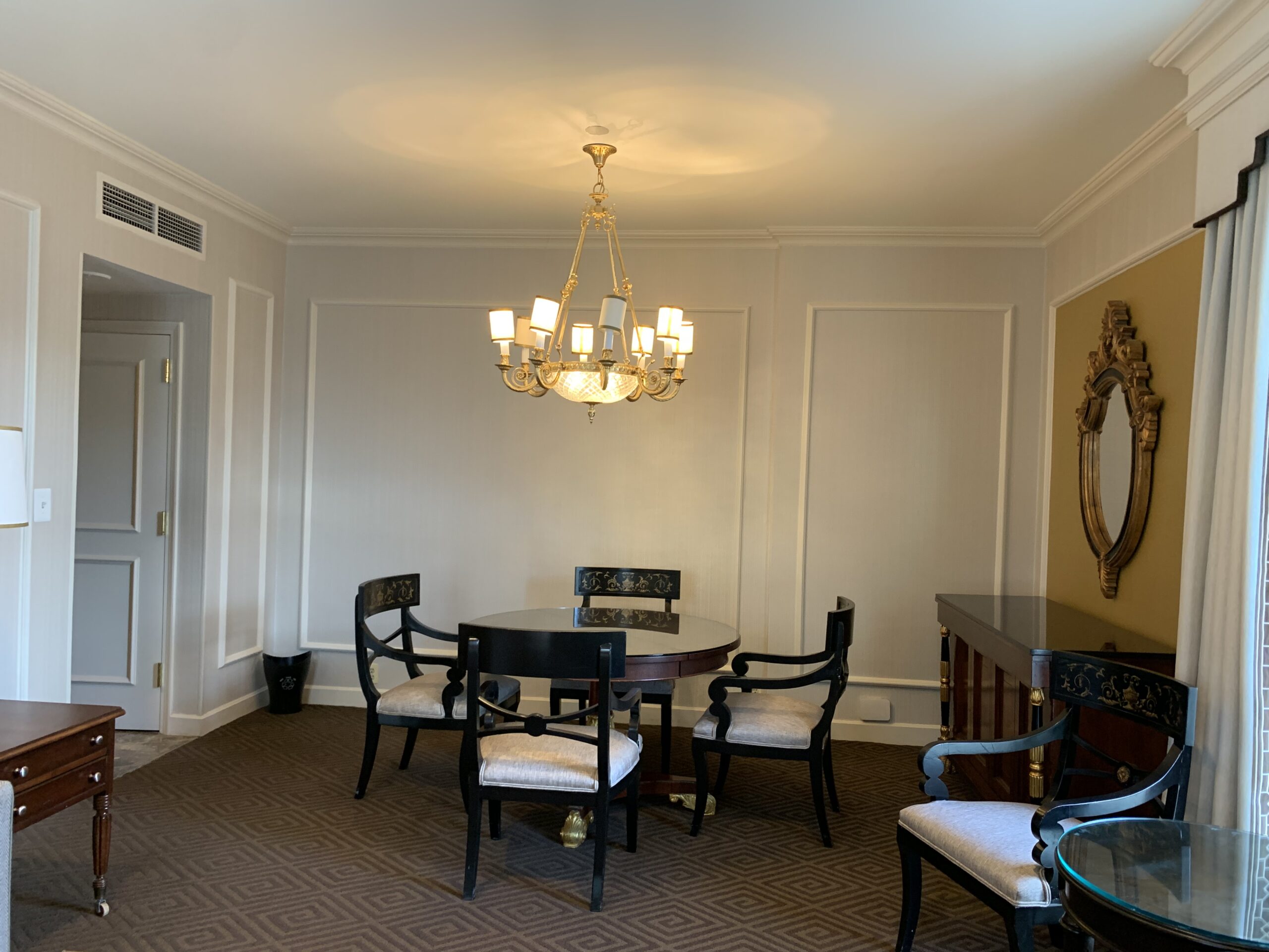 The Willard InterContinental - Dining room