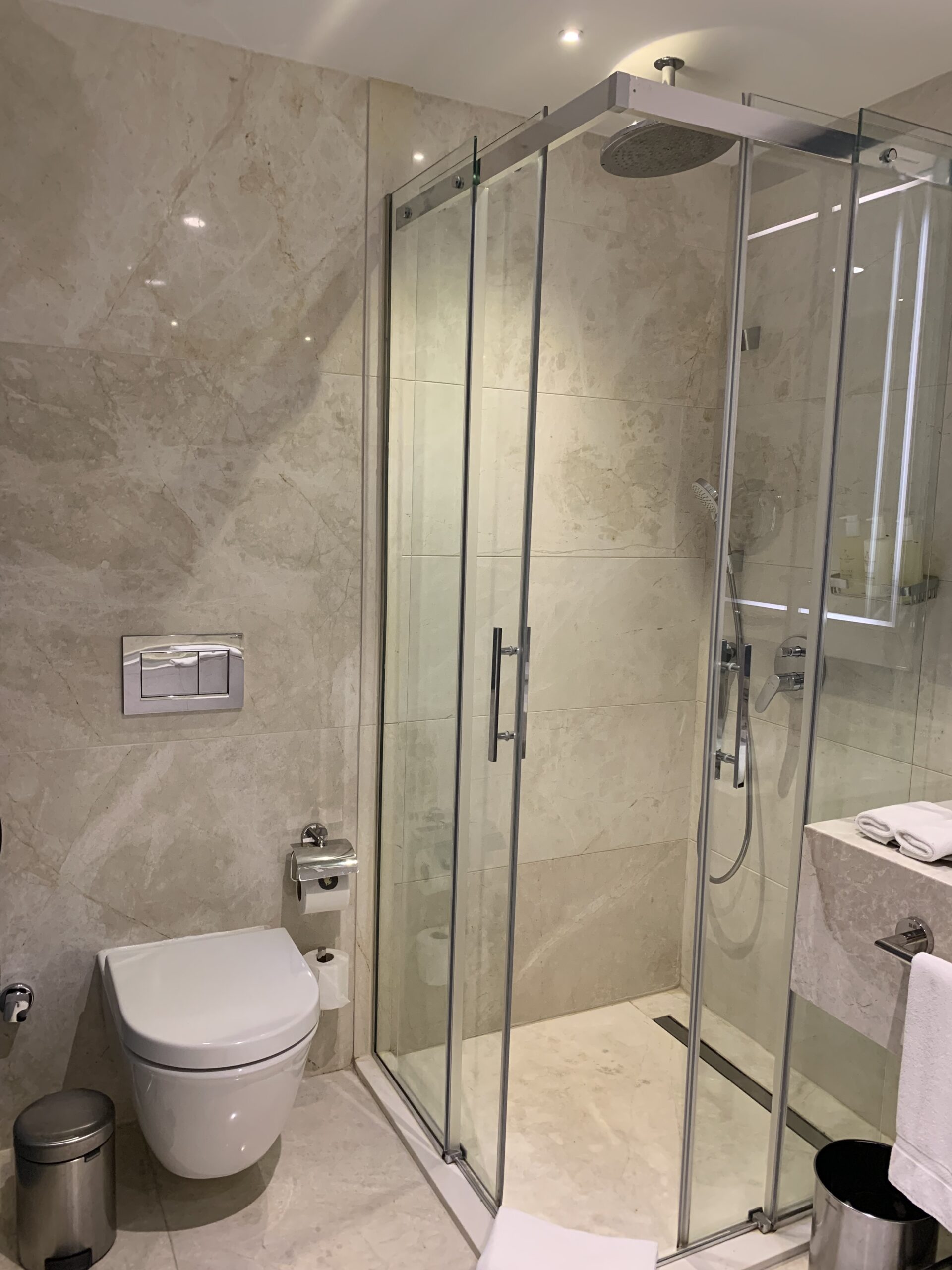 JW Marriott Istanbul Bosphorus - Bathroom