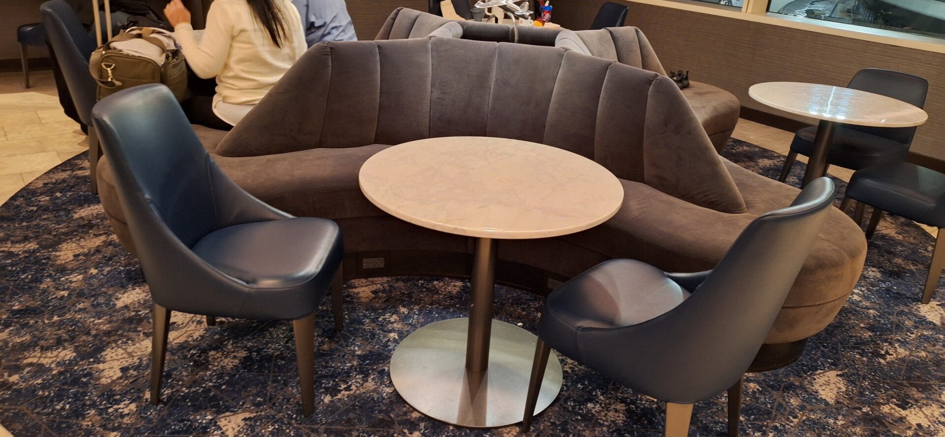 Review: United Polaris Lounge San Francisco (SFO) - Points Miles and Bling