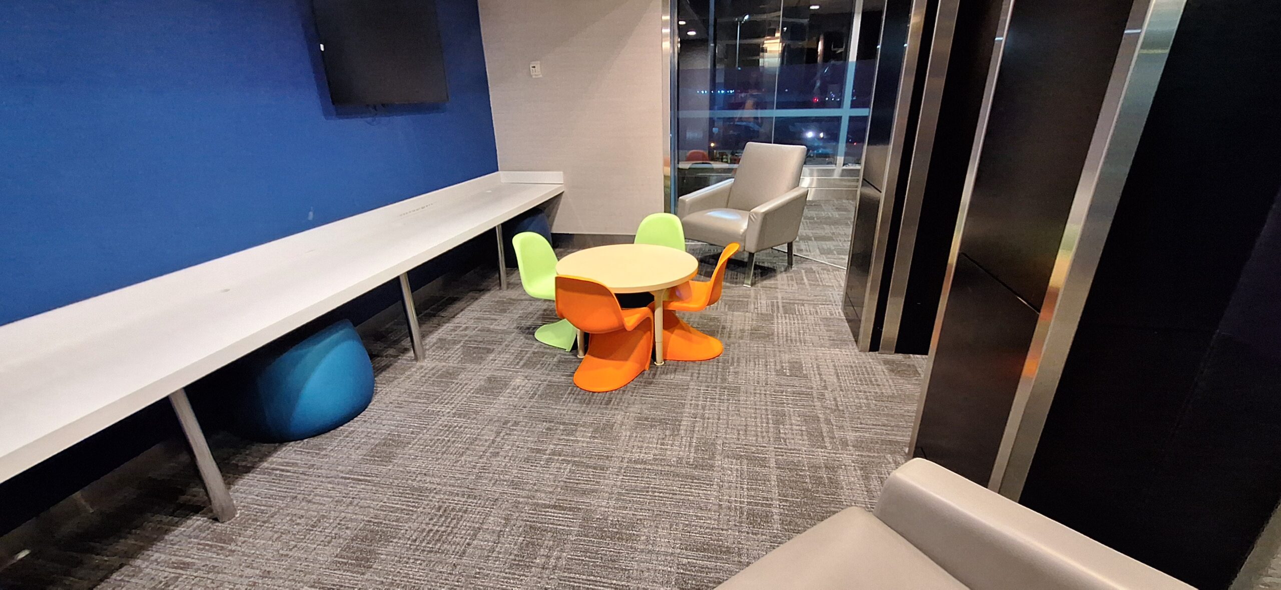 a table and chairs in a room