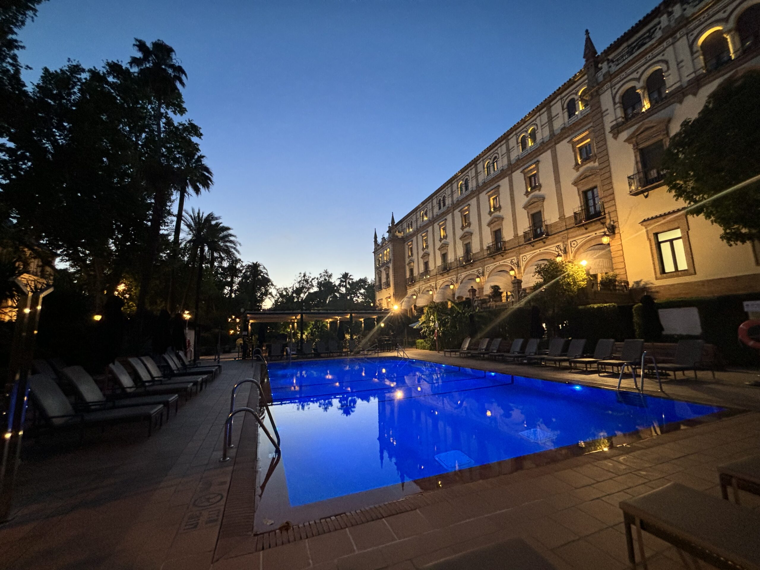 Hotel Alfonso XIII - Outdoor pool