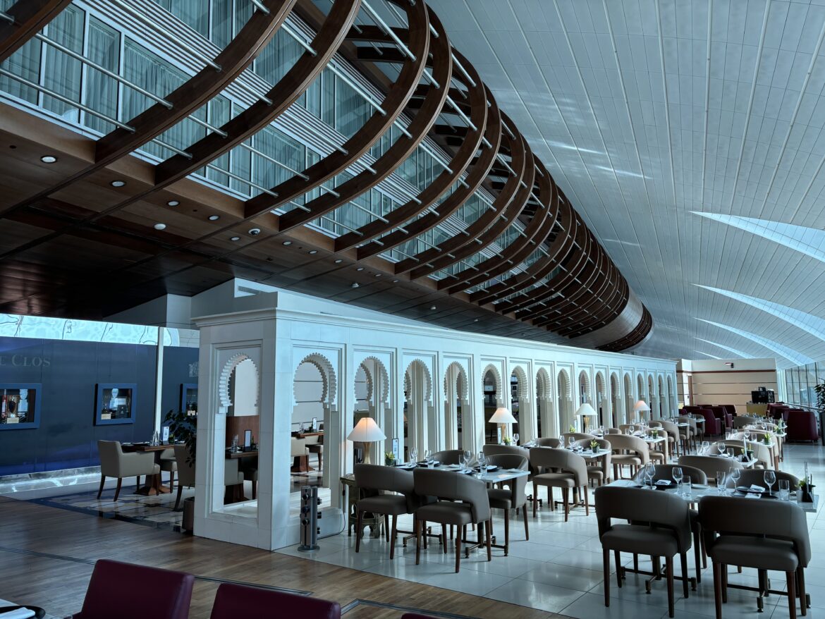 Emirates First Class Lounge - Dubai