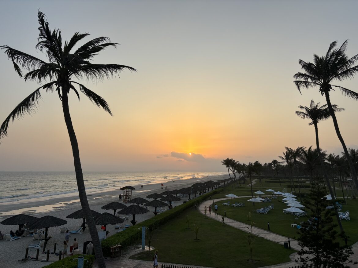 Crowne Palaza Salalah Resort – Beach View Crowne Palaza Salalah Resort - Beach View