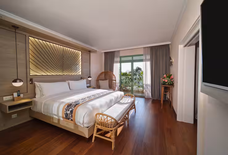 King Bed Ocean View Suite Bedroom