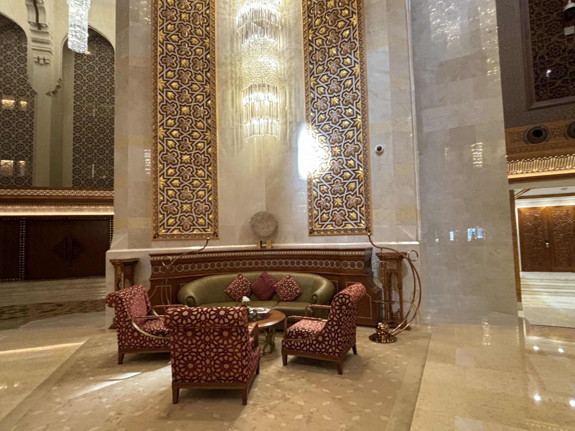 Al Bustan Palace - Lobby Seating