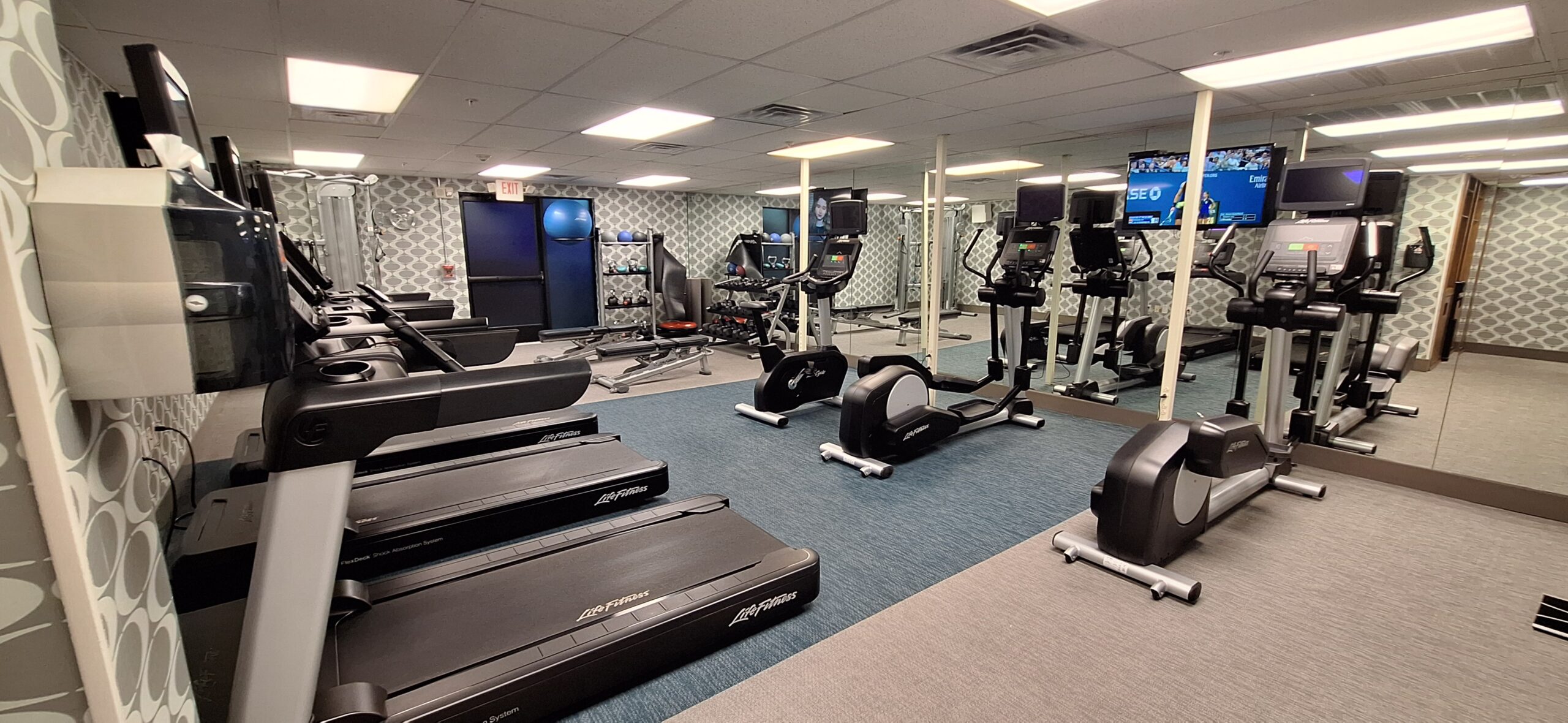 Marriott Aloft Nashville review a room with exercise equipment