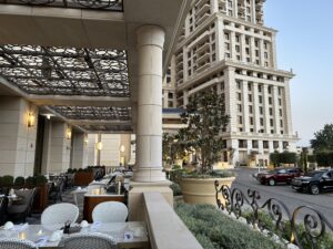 Ritz-Carlton Amman Review a building with a large building