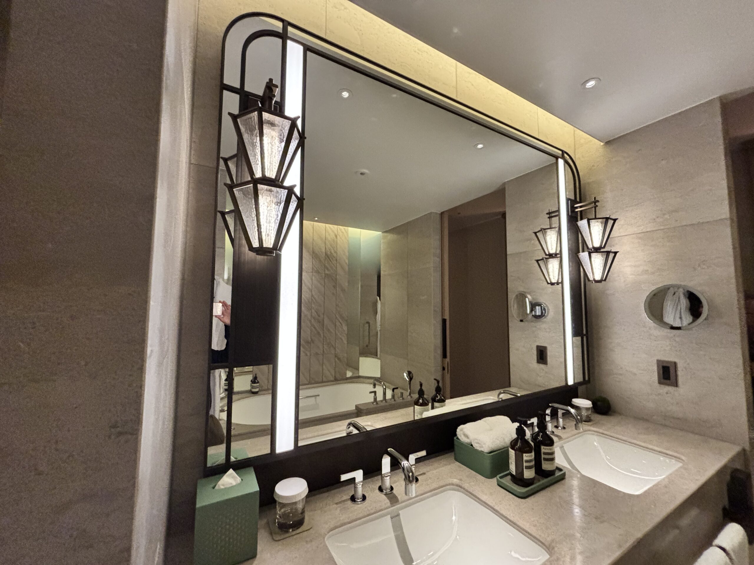 Waldorf Astoria Osaka -Double Vanity