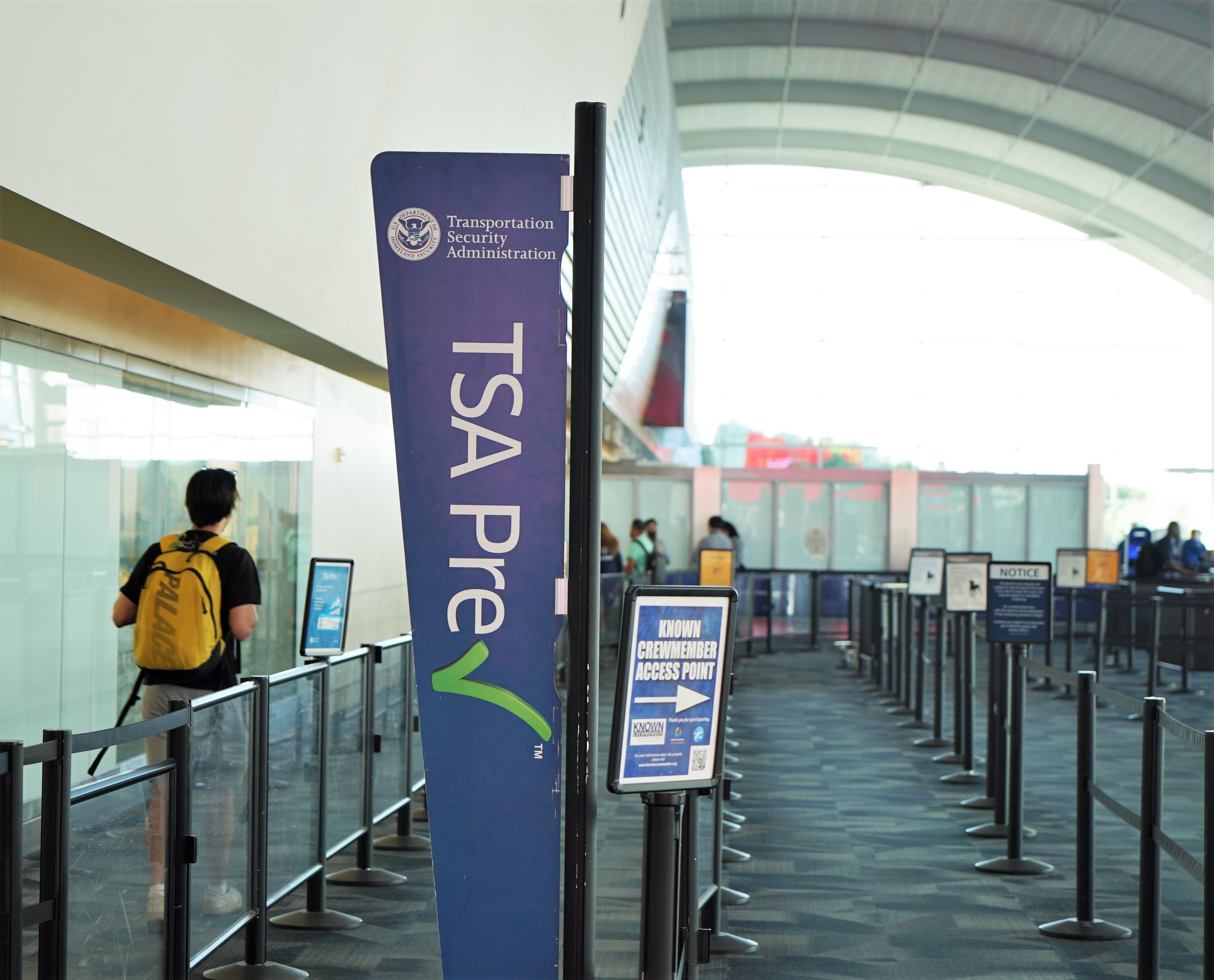 tsa precheck line