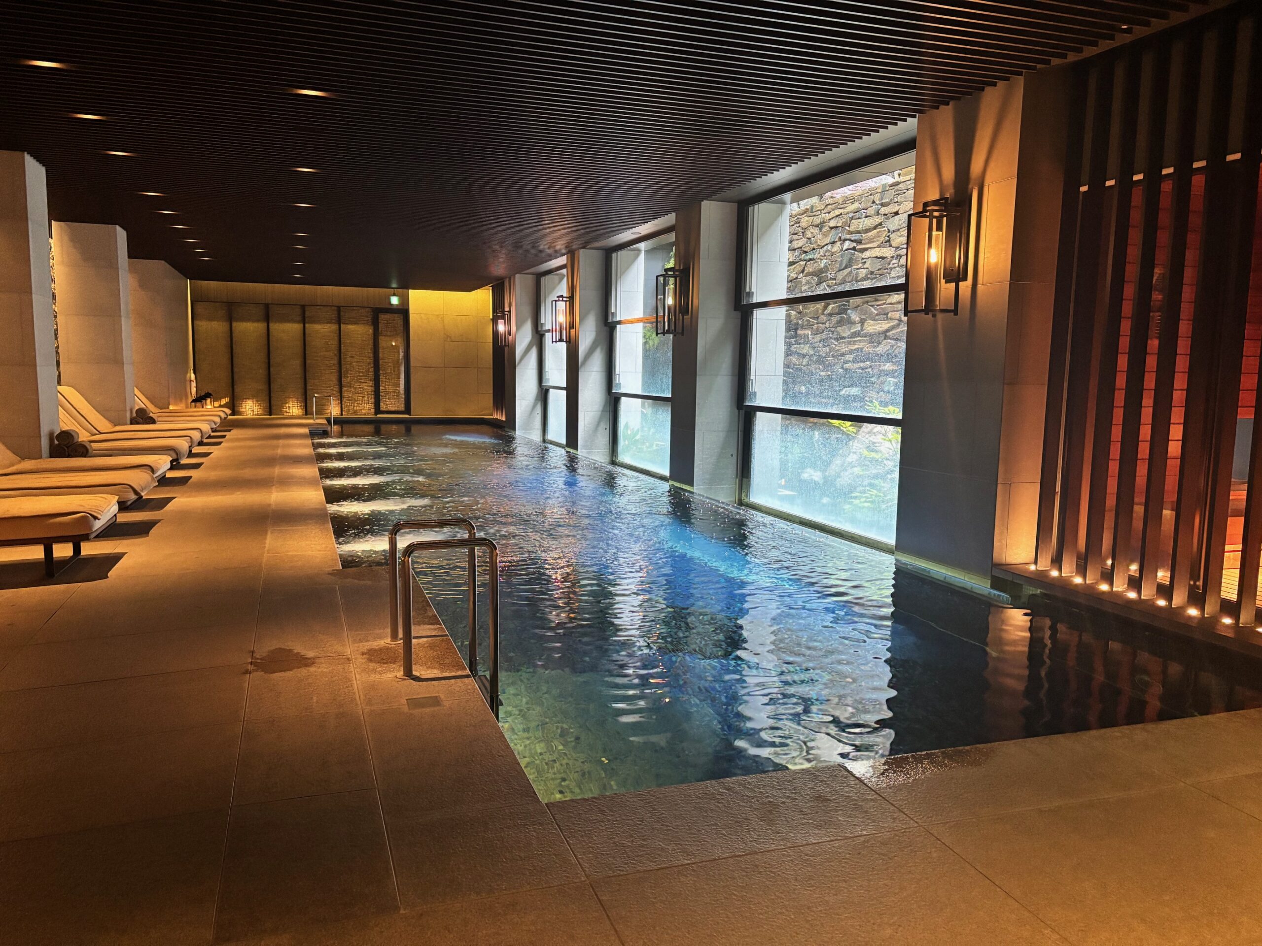 Ritz-Carlton Kyoto - Indoor pool 
