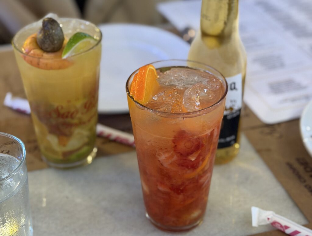a glass of fruity drinks