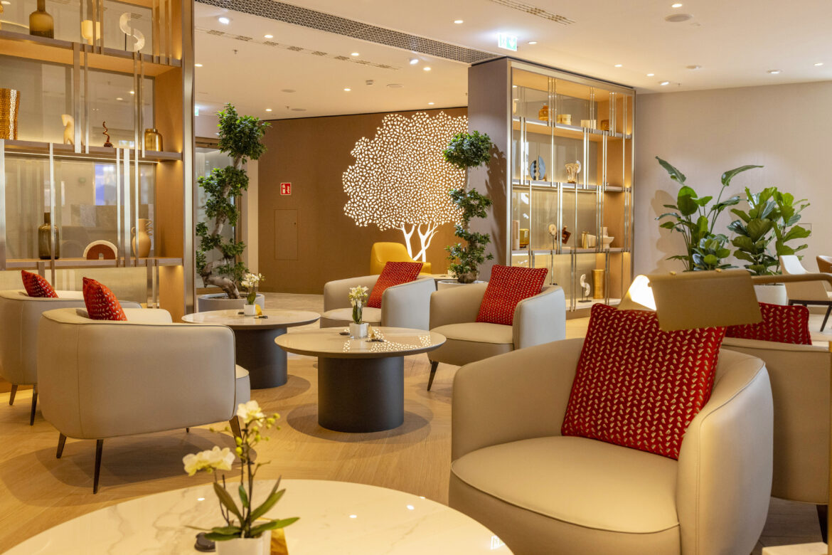 Emirates Lounge