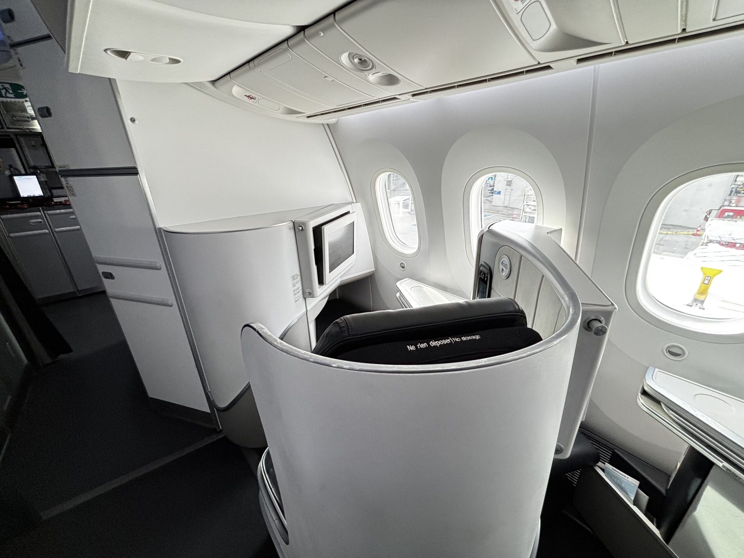 Royal Air Maroc vs Air France Air France B787-9 - Pod