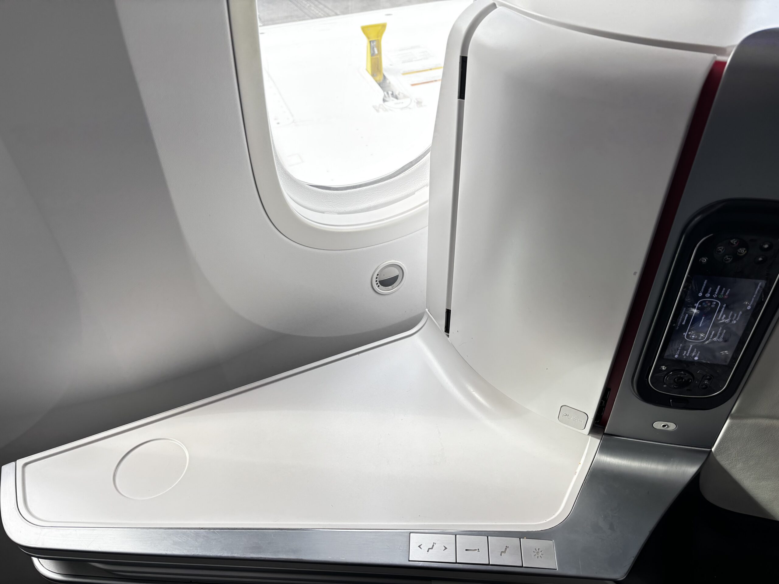 Tiny right console surface
