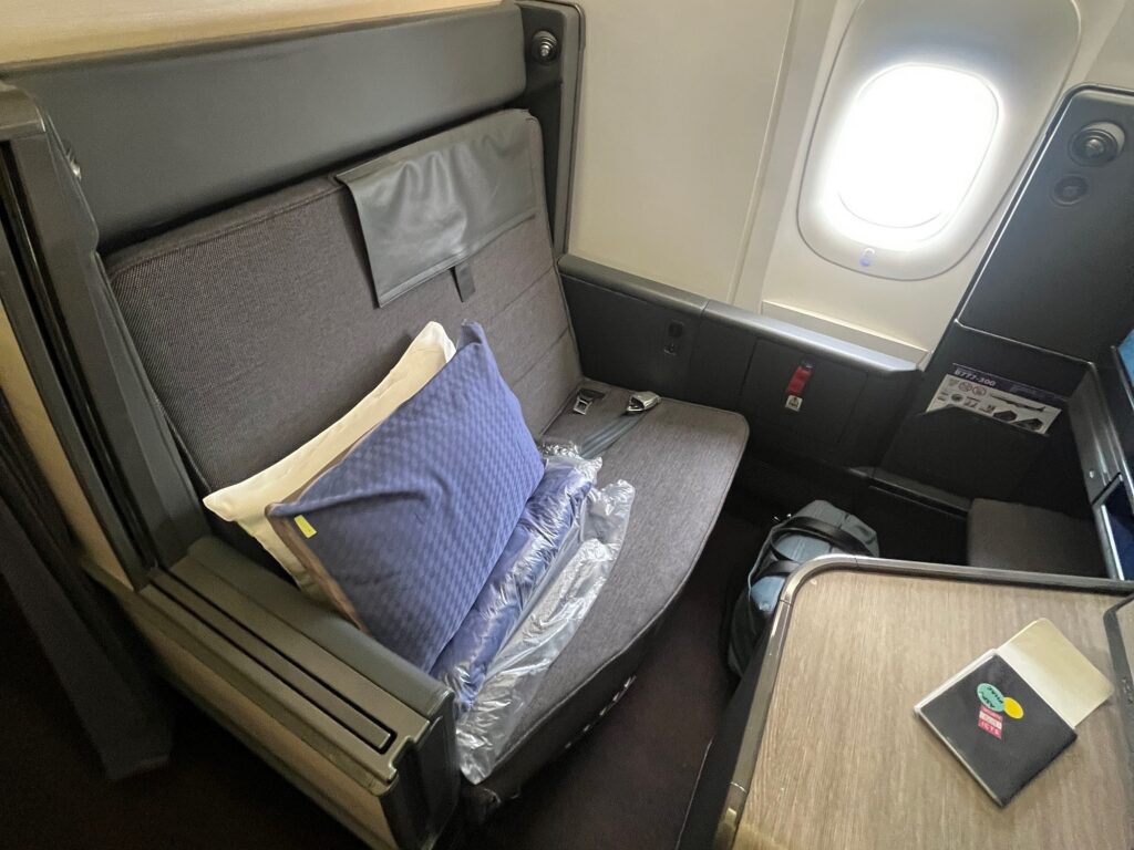 ANA the room business class