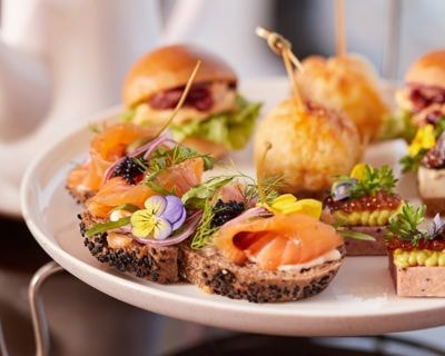 Gourmet treats in Sheraton Hanoi lobby lounge